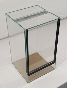 ZOO-DISTRI Mini terrarium met valdeur 30*30*40 cm.