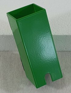 Drinkfleshouder klein groen 11,5*4,5*4,5 cm. Drinkfleshouder klein groen 11,5*4,5*4,5 cm.