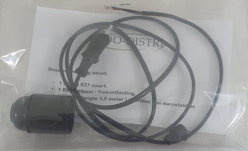 E-27 kunststof verlichting armatuur.