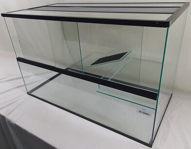 Turtle home 80 78,5*38,5*48,5 cm.